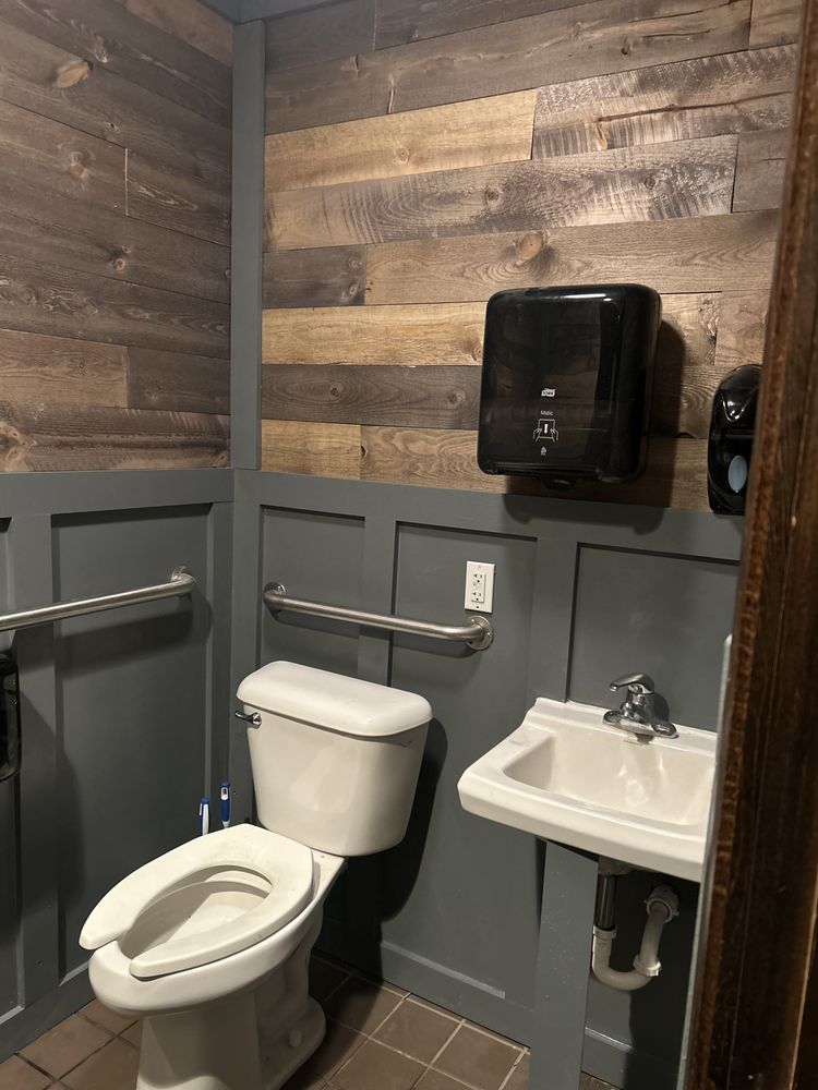 Slide of HM Handyman and Remodel