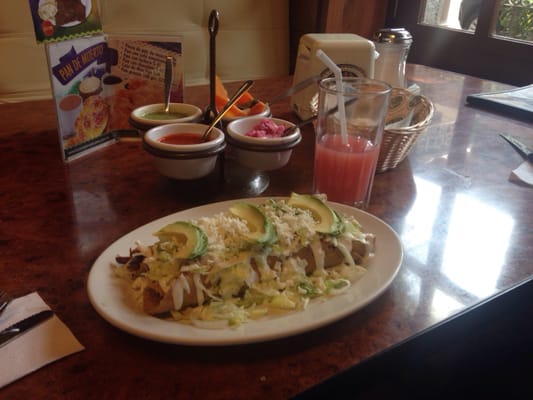 La Casa de los Abuelos by null