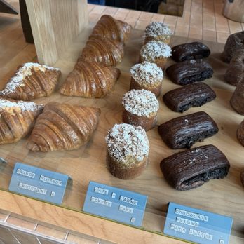 Yellow - Coffee & Tea Near Me - Washington, DC, District of Columbia