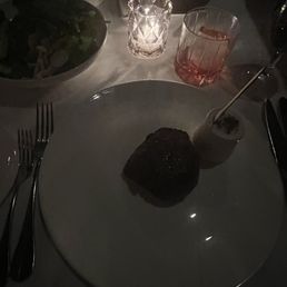 Rolls, salad, wagyu filet mignon