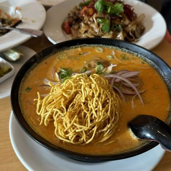 Aloy Modern Thai - KAO SOI - Thai Near Me - Denver, Colorado Aloy Modern Thai - KAO SOI - Thai Near Me - Denver, Colorado
