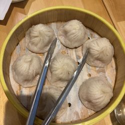 Shanghai Pork Soup Dumpling (Xiao Long Bao)