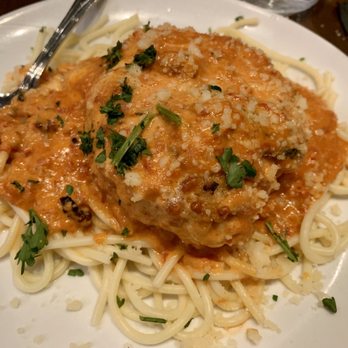 La Lanterna - Petto di Pollo alla Parmigiana - Pizza Near Me - Detroit, Michigan