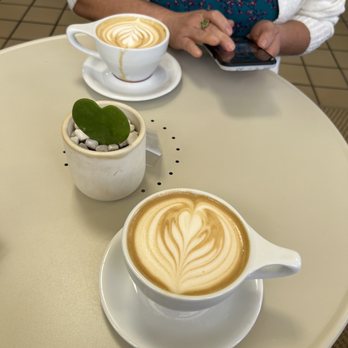 Dolce Vita - Hot Caramel Latte - Gelato Near Me - Oxnard, California Dolce Vita - Hot Caramel Latte - Gelato Near Me - Oxnard, California