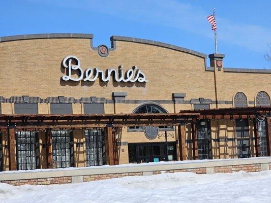 Bernie's by null