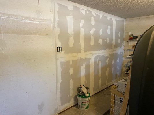 Gary The Handyman Guy Logo