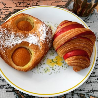 Frogs Organic Bakery by null