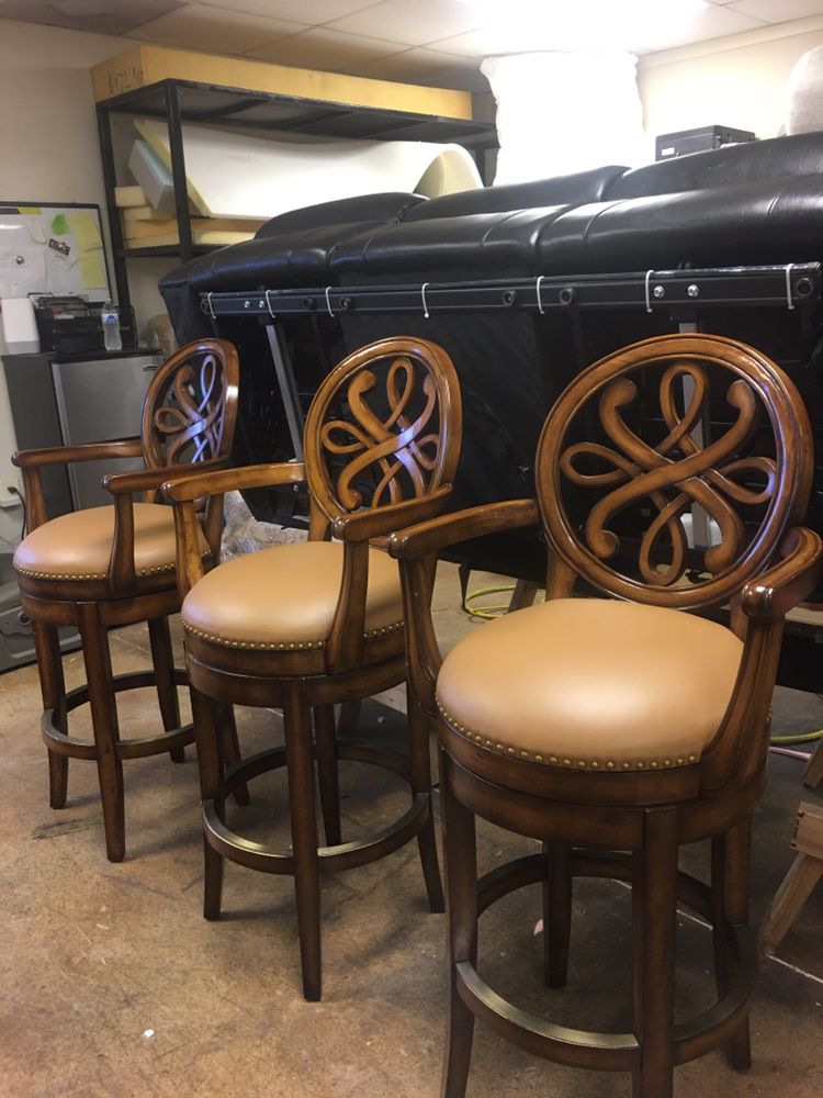 CUSTOM UPHOLSTERY SERVICES 112 Photos 2317 Meridian St