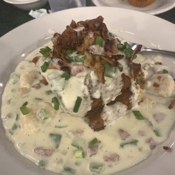 Metro Diner - Charleston Shrimp and Grits - better be hungry!! - Diners Near Me - Gainesville, Florida Metro Diner - Charleston Shrimp and Grits - better be hungry!! - Diners Near Me - Gainesville, Florida