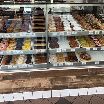 Randy's Donuts - Donuts - Donuts Near Me - Las Vegas, Nevada