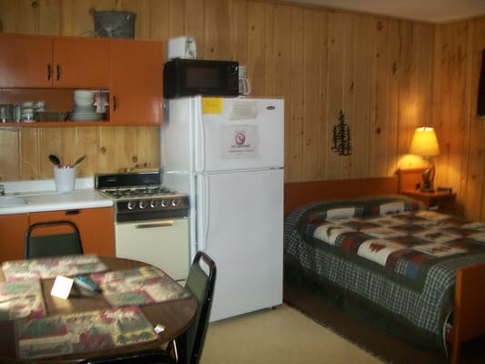 Sunshine Motel & Cabins by null