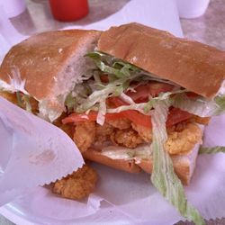 Lunch Box - 7" shrimp po boy