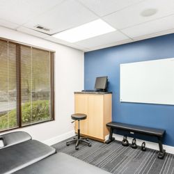 Columbus Chiropractic & Rehabilitation Center - Private treatment room 3