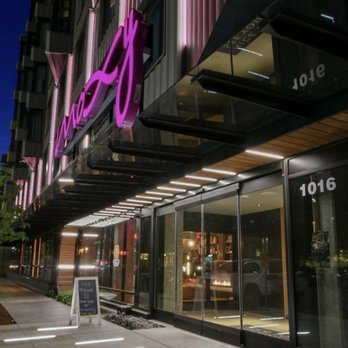 Moxy Seattle Downtown - Hotels Near Me - Seattle, Washington
