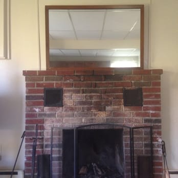 Echo Valley Cottages - Fireplace in Hilltop House cottage - Hotels Near Me - East Stroudsburg, Pennsylvania Echo Valley Cottages - Fireplace in Hilltop House cottage - Hotels Near Me - East Stroudsburg, Pennsylvania