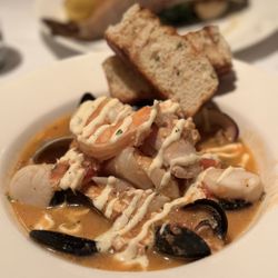 Washington Inn & Wine Bar - Seafood Cioppino