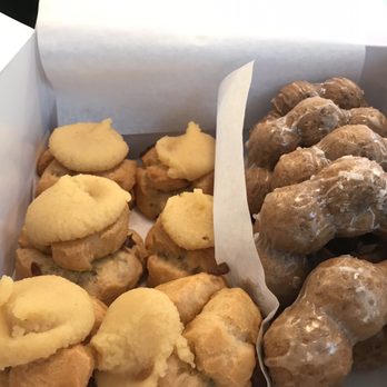 Liliha Bakery - Bakeries Near Me - Honolulu, Hawaii