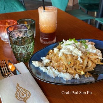 Amata Modern Thai - Pad sen pu Thai Tea - Thai Near Me - Las Vegas, Nevada Amata Modern Thai - Pad sen pu Thai Tea - Thai Near Me - Las Vegas, Nevada