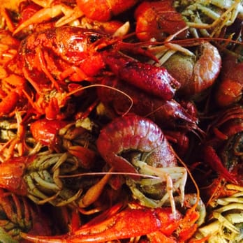 Claw Daddy's - a plate of craws and noodles - Seafood Markets Near Me - Gulfport, Mississippi
