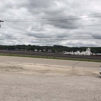 Big Dave & Holly's - View of the river from the window bar area - American Near Me - Le Claire, Iowa