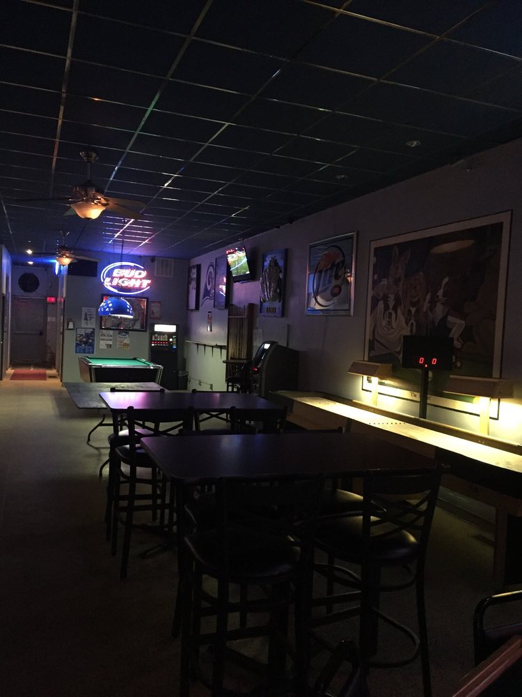 Social spots from Mo's