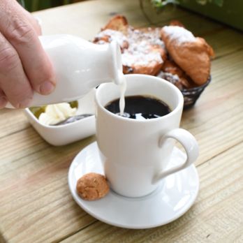 Osteria Brooklyn - Coffee with bread basket - Italian Near Me - Brooklyn, New York Osteria Brooklyn - Coffee with bread basket - Italian Near Me - Brooklyn, New York