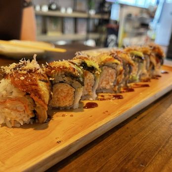 Koi Sushi Izakaya - Dragon roll - Sushi Bars Near Me - Carrollton, Texas