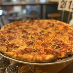 Pizza Delicious - Meat combo