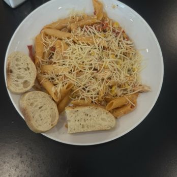 Frank And Julia’s - Pasta, chicken, veggies, and cheese for the win. - Grocery Near Me - Caledonia, Minnesota
