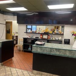 Pataya Sushi - Front counter