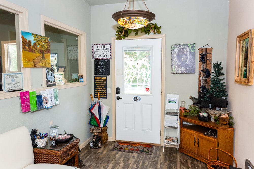 COUNTRY LANES REAL ESTATE 17 Photos Real Estate Services 2821 US