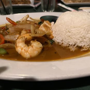 Mom's Siam - Basil shrimp! - Thai Near Me - Richmond, Virginia Mom's Siam - Basil shrimp! - Thai Near Me - Richmond, Virginia