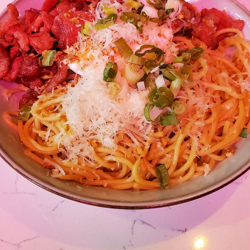 Garlic noodles with tocino Garlic noodles with tocino