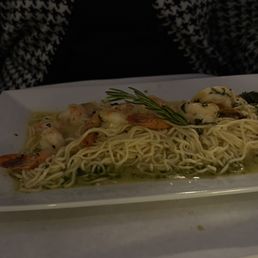 shrimp scampi. shrimp scampi.