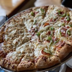 The Thirsty Sturgeon - Half chicken, half supreme pizza