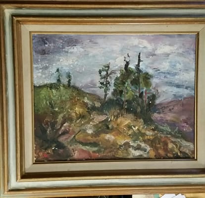 Martine's Antiques by null