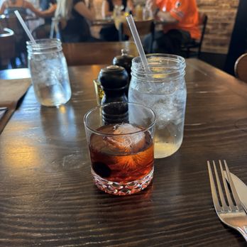 Hotel Sutter Restaurant - Perfect Negroni - New American Near Me - Sutter Creek, California