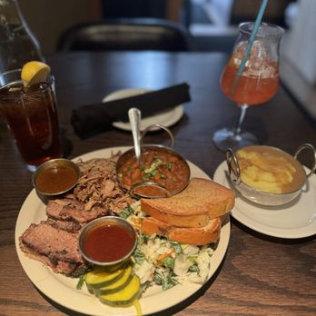 West End Tavern - Smoked Brisket & Pulled Pork Combo Mashed Potatoes & Gravy - New American Near Me - Boulder, Colorado West End Tavern - Smoked Brisket & Pulled Pork Combo Mashed Potatoes & Gravy - New American Near Me - Boulder, Colorado