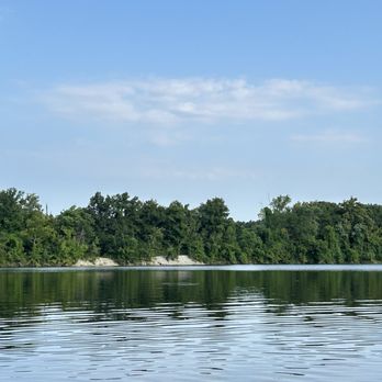 Simpson Lake - Lakes Near Me - Valley Park, Missouri