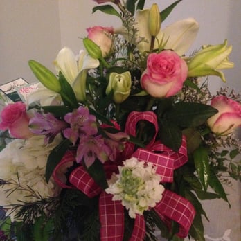 Designs By Janice Florist - ~*~ Beautiful Mother's Day Arrangement ~*~ - Florists Near Me - Midlothian, Virginia