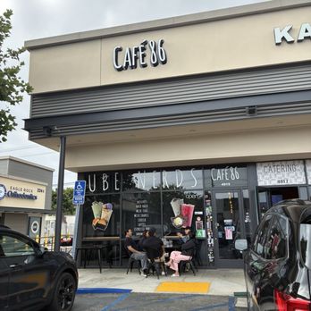 Cafe 86 - Outside - Desserts Near Me - Los Angeles, California