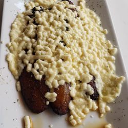 Makondo Latin Restaurant & Bar - Maduros con quedo fresco