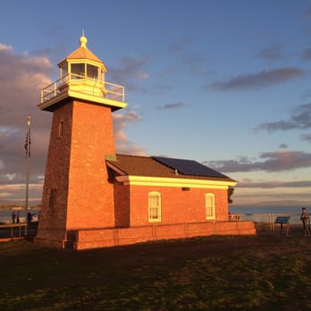 Surfing Museum Lighthouse Point - Gorgeous sunset and definitely worth visiting even if you don't make it to the museum! - Landmarks & Historical Buildings Near Me - Santa Cruz, California