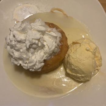 Islands Restaurant - Seasonal Butter Cake - Sports Bars Near Me - Irvine, California