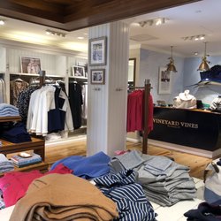 Vineyard Vines - Beautiful store