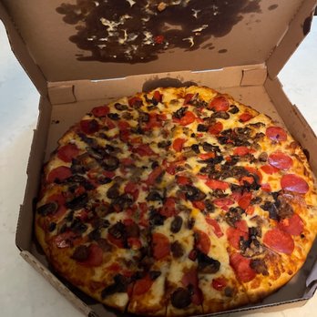 Round Table Pizza - Not only was it the wrong pizza it was a crushed pizza - Pizza Near Me - Garden Grove, California Round Table Pizza - Not only was it the wrong pizza it was a crushed pizza - Pizza Near Me - Garden Grove, California