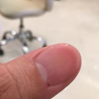Cest Lamour Nail - I forgot to mention on my review, I found some dried blood on my thumb after my manicure by Mimi. - Nail Salons Near Me - Valencia, California