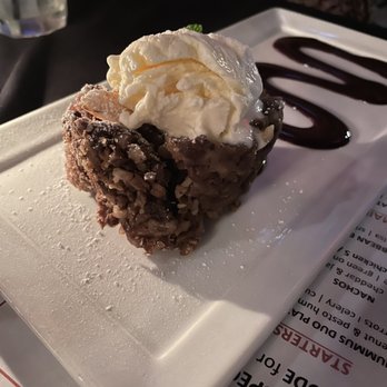 Gaslamp - Bread Pudding Cake - Bars Near Me - Long Beach, California