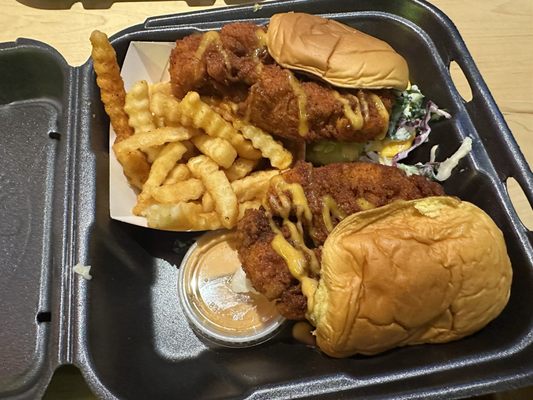 Dave's Hot Chicken by null