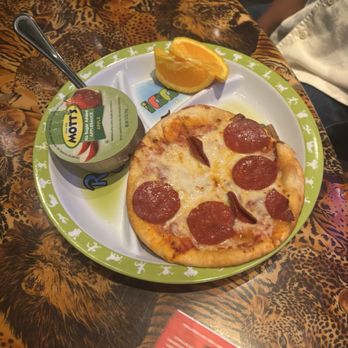 Rainforest Cafe - Kids pepperoni pizza - American Near Me - Las Vegas, Nevada